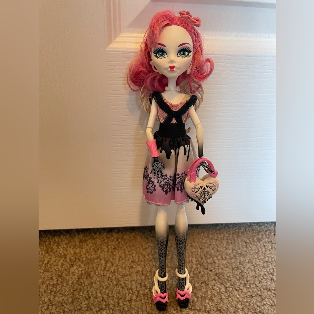 Monster High Sweet 1600 Cupid Doll